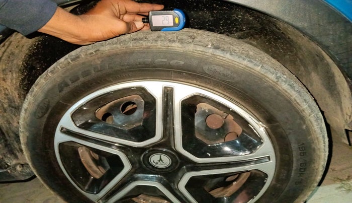 2017 Tata NEXON XT PETROL, Petrol, Manual, 76,495 km, tyre