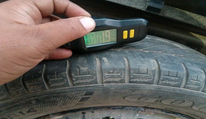 2012 Maruti Wagon R 1.0 VXI, Petrol, Manual, 1,36,422 km, tyre