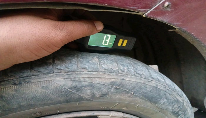 2012 Maruti Wagon R 1.0 VXI, Petrol, Manual, 1,36,422 km, tyre