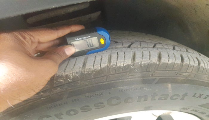 2020 Tata Harrier XZA PLUS 2.0L, Diesel, Automatic, 73,564 km, tyre