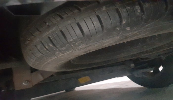 2020 Tata Harrier XZA PLUS 2.0L, Diesel, Automatic, 73,564 km, tyre