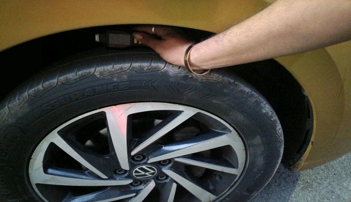 2022 Volkswagen VIRTUS TOPLINE TSI 1.0 MT, Petrol, Manual, 68,710 km, tyre