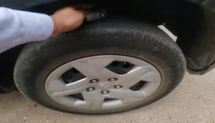 2019 Hyundai VENUE S 1.4 CRDI, Diesel, Manual, 95,373 km, tyre