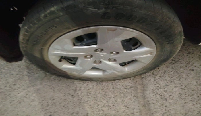 2019 Hyundai VENUE S 1.4 CRDI, Diesel, Manual, 95,373 km, tyre