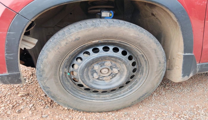 2019 Maruti Vitara Brezza VDI, Diesel, Manual, 1,36,703 km, tyre