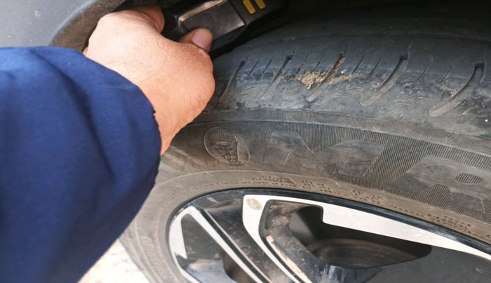 2022 KIA CARENS LUXURY PLUS 1.5 DIESEL 7 STR, Diesel, Manual, 90,822 km, tyre