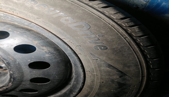 2014 Toyota Etios CROSS 1.2 G, Petrol, Manual, 81,531 km, tyre