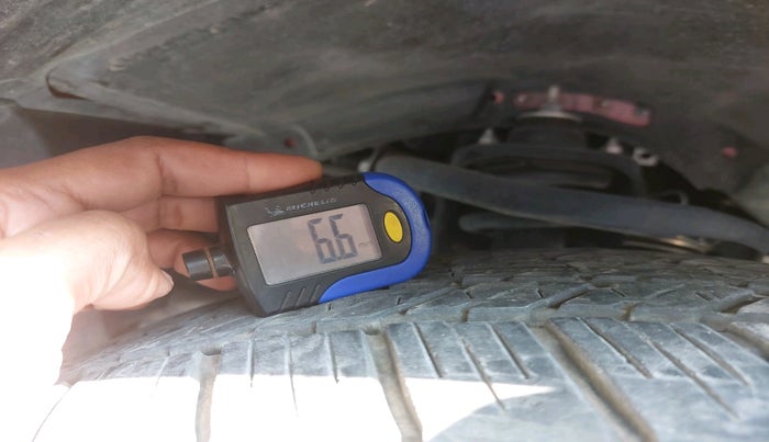 2023 Toyota HILUX HIGH 4X4 AT, Diesel, Automatic, 12,472 km, tyre