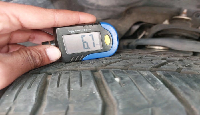 2023 Toyota HILUX HIGH 4X4 AT, Diesel, Automatic, 12,472 km, tyre