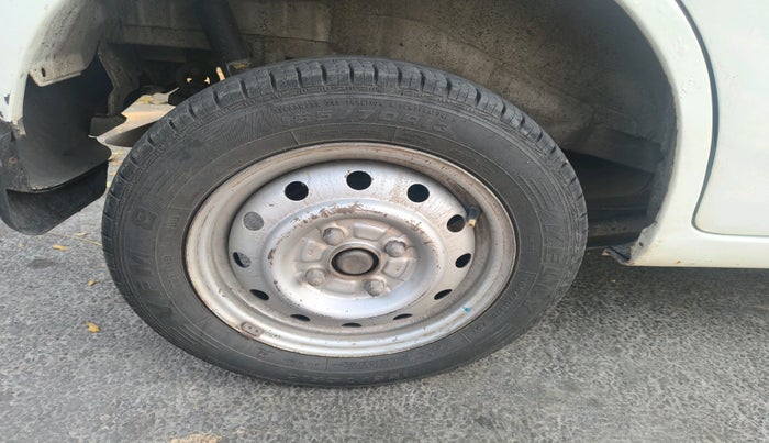 2011 Maruti Wagon R 1.0 LXI, Petrol, Manual, 62,315 km, tyre