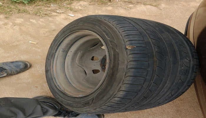 2010 Maruti Alto K10 VXI, Petrol, Manual, 2,24,068 km, tyre