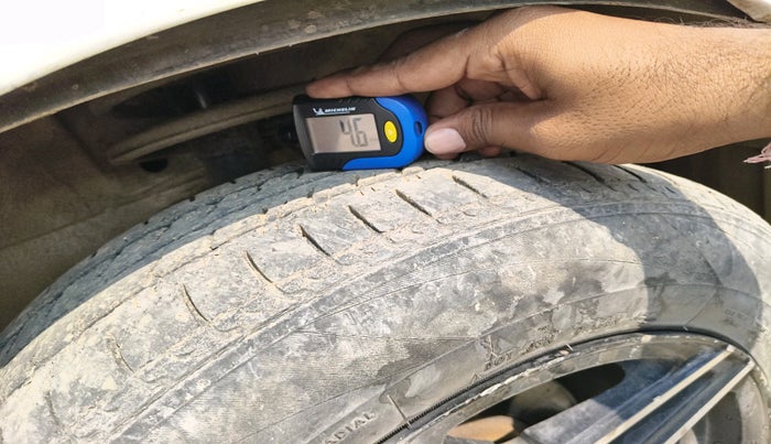 2011 Maruti Swift VDI, Diesel, Manual, 4,20,195 km, tyre