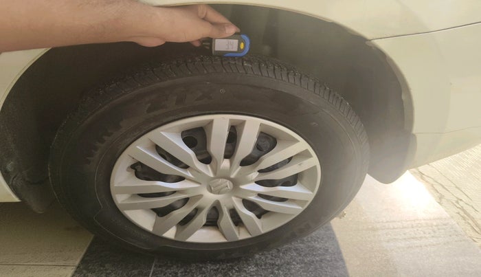 2019 Maruti Dzire VXI, Petrol, Manual, 1,34,523 km, tyre