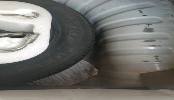 2015 Nissan Micra XV CVT, Petrol, Automatic, 66,785 km, tyre