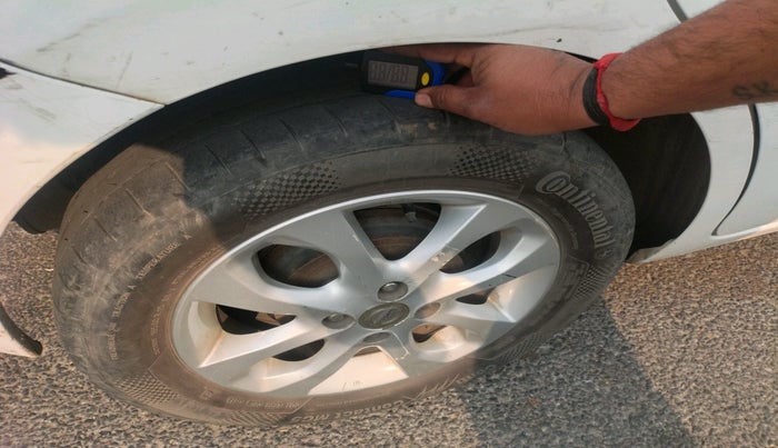 2015 Nissan Micra XV CVT, Petrol, Automatic, 66,785 km, tyre