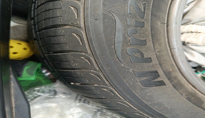 2017 Hyundai Tucson GLS 2WD AT PETROL, Petrol, Automatic, 1,25,231 km, tyre