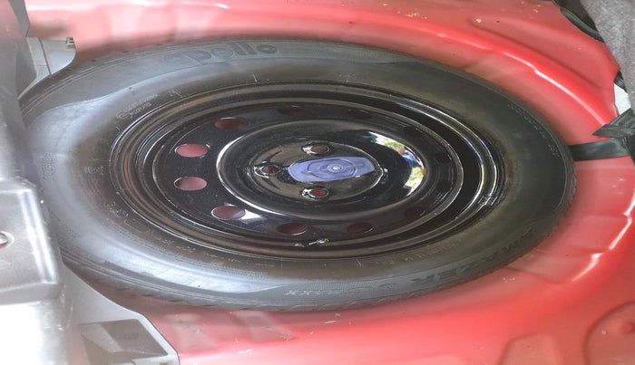 2019 Maruti Swift VXI AMT, Petrol, Automatic, 34,282 km, tyre