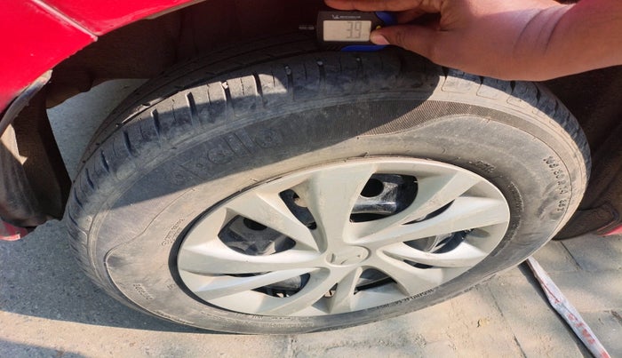 2019 Maruti Swift VXI AMT, Petrol, Automatic, 34,282 km, tyre