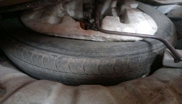 2010 Nissan Micra XL PETROL, Petrol, Manual, 1,68,904 km, tyre