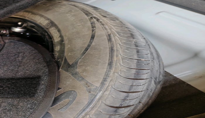 2021 KIA SELTOS HTK PLUS AT 1.5 DIESEL, Diesel, Automatic, 1,07,827 km, tyre