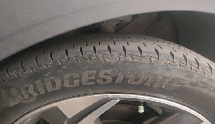 2019 Hyundai Creta SX AT 1.6 PETROL, Petrol, Automatic, 85,197 km, tyre