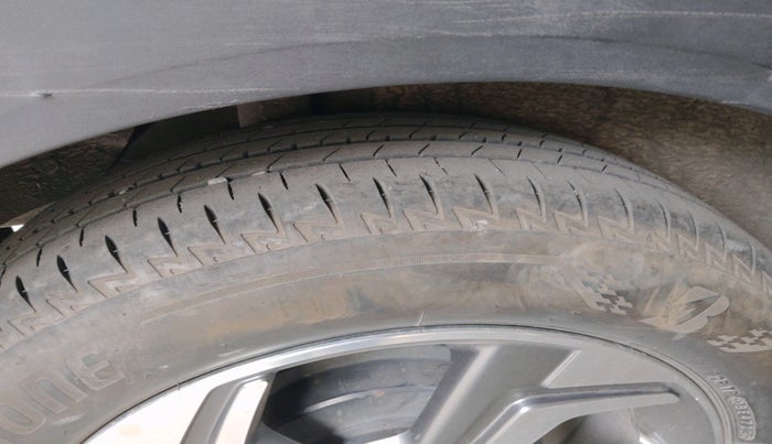 2019 Hyundai Creta SX AT 1.6 PETROL, Petrol, Automatic, 85,197 km, tyre