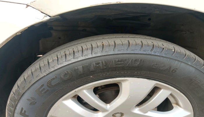 2014 Maruti Swift Dzire ZXI, Petrol, Manual, 77,674 km, tyre