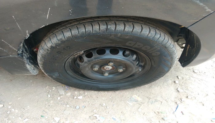 2020 Maruti Alto VXI, Petrol, Manual, 38,442 km, tyre