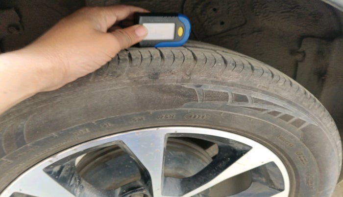 2020 Tata NEXON EV XZ PLUS, Electric, Automatic, 99,388 km, tyre