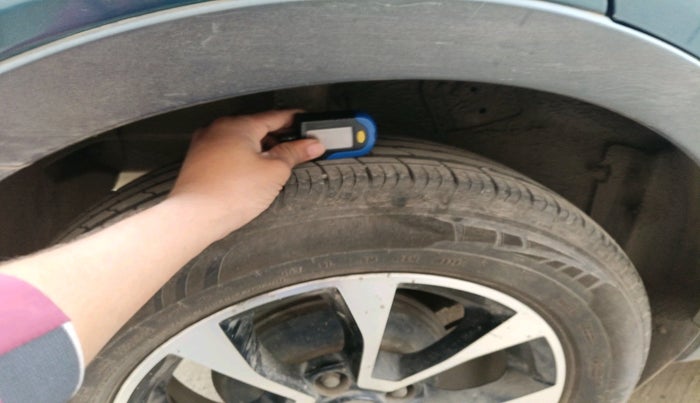 2020 Tata NEXON EV XZ PLUS, Electric, Automatic, 99,388 km, tyre