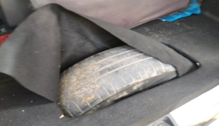 2021 Maruti New Wagon-R LXI CNG (O) 1.0, Petrol, Manual, 1,07,174 km, tyre