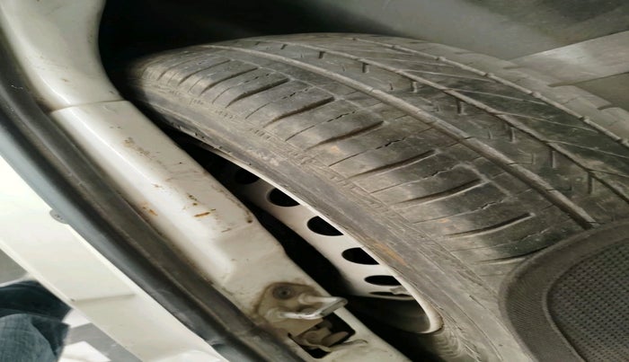 2019 Tata TIAGO NRG PETROL AMT, Petrol, Automatic, 97,052 km, tyre