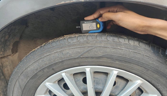 2016 Maruti Swift VXI, Petrol, Manual, 96,728 km, tyre