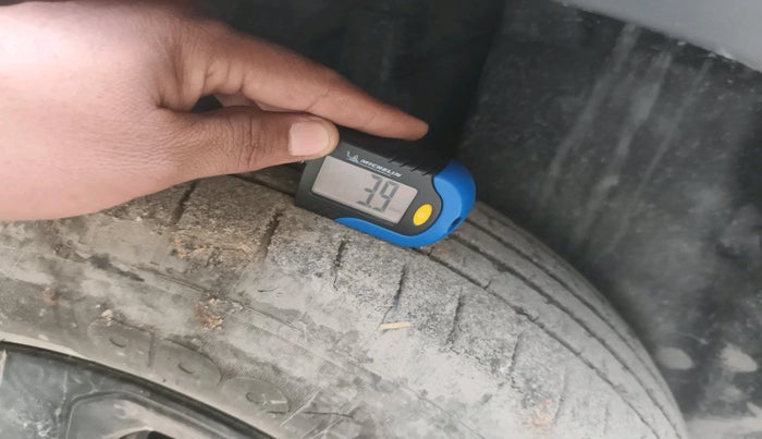 2023 Tata PUNCH ADVENTURE MT, Petrol, Manual, 40,374 km, tyre