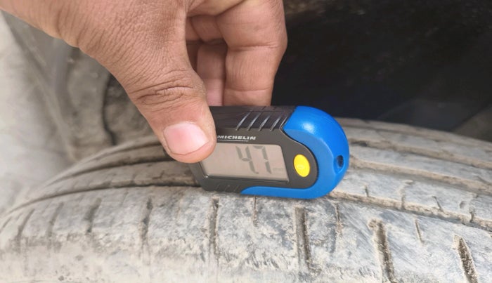 2023 Tata PUNCH ADVENTURE MT, Petrol, Manual, 40,374 km, tyre