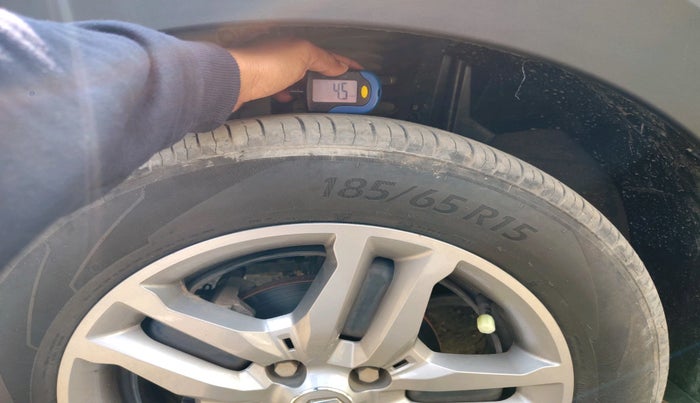 2024 Renault TRIBER RXZ AMT, Petrol, Automatic, 21,745 km, tyre