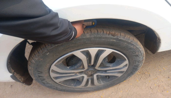 2024 Tata TIGOR XZ CNG, Petrol, Manual, 25,184 km, tyre