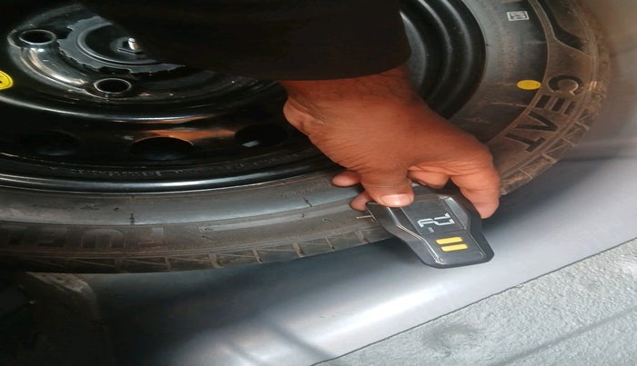 2020 Ford FREESTYLE TITANIUM PLUS 1.2 PETROL, Petrol, Manual, 21,909 km, tyre