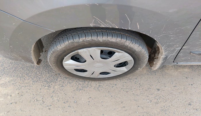 2017 Maruti Wagon R 1.0 VXI, Petrol, Manual, 54,908 km, tyre