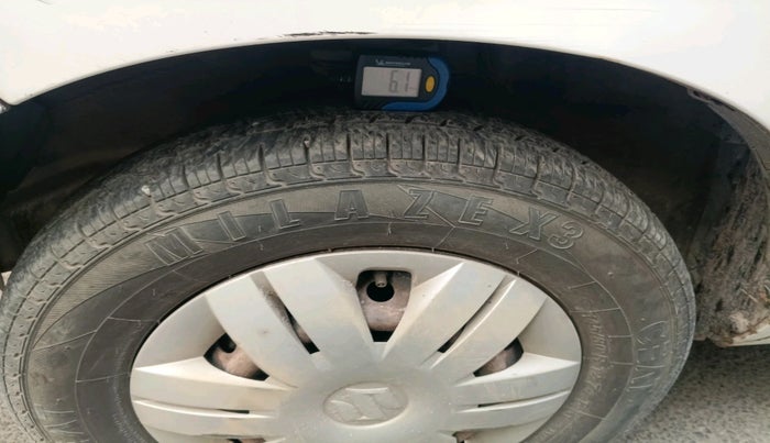 2015 Maruti Alto 800 LXI, Petrol, Manual, 44,137 km, tyre