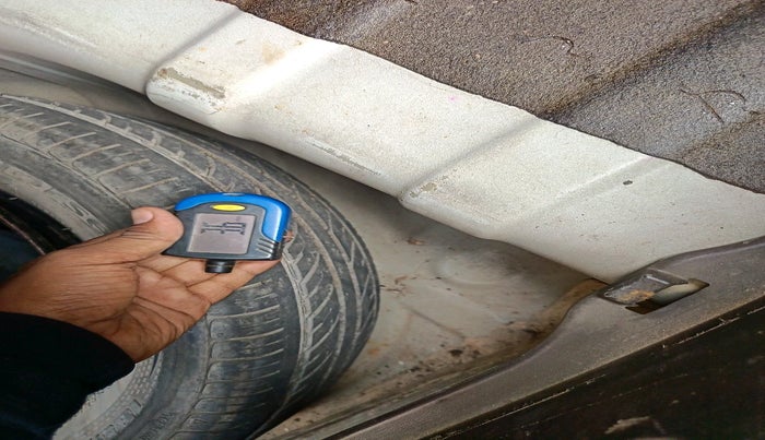 2012 Hyundai i20 ASTA 1.2, Petrol, Manual, 76,706 km, tyre