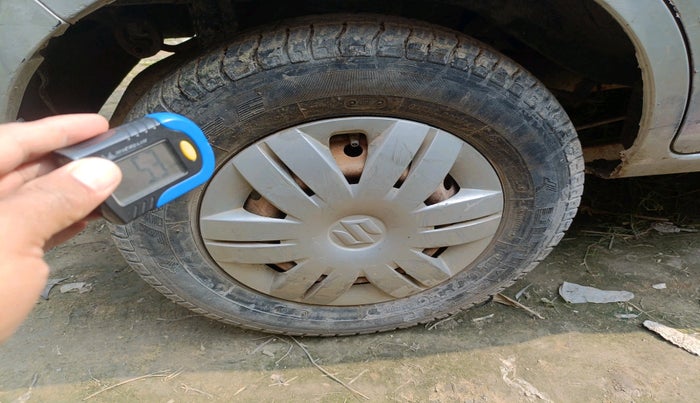 2018 Maruti Alto 800 VXI, Petrol, Manual, 17,491 km, tyre