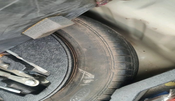 2016 Maruti Ciaz ZDI+ SHVS, Diesel, Manual, 2,02,414 km, tyre