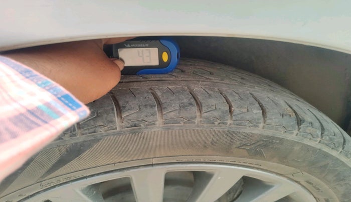 2016 Maruti Ciaz ZDI+ SHVS, Diesel, Manual, 2,02,414 km, tyre