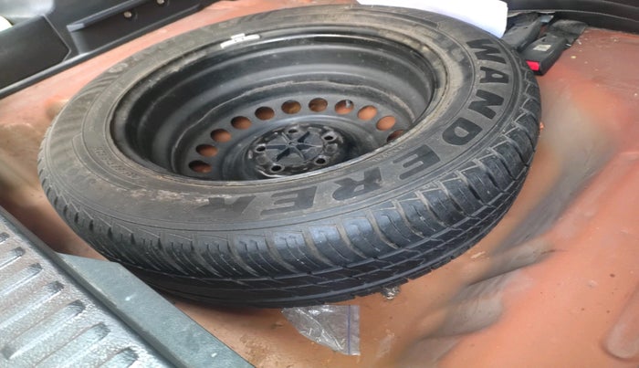 2019 Maruti Vitara Brezza VDI AMT, Diesel, Automatic, 35,476 km, tyre