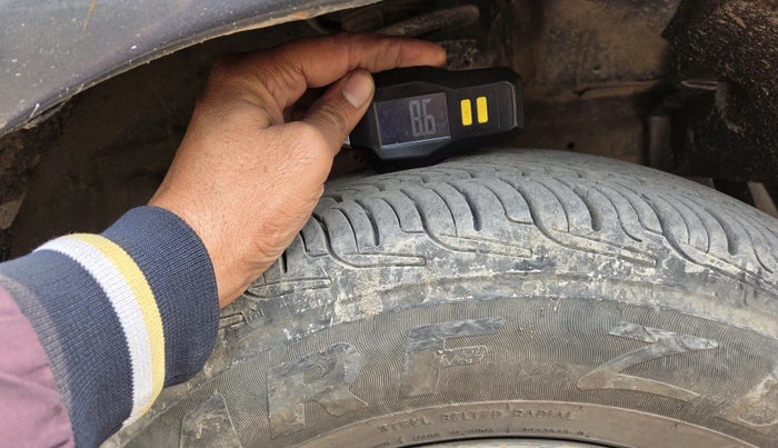 2016 Maruti Swift VXI, Petrol, Manual, 81,725 km, tyre