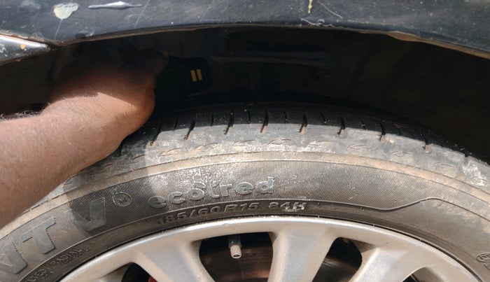 2011 Toyota Etios V, Petrol, Manual, 1,10,390 km, tyre