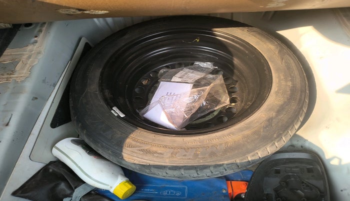 2021 Honda City 1.5L I-VTE V CVT, Petrol, Automatic, 28,593 km, tyre