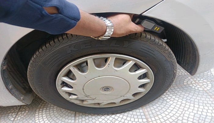 2017 Hyundai Eon ERA +, Petrol, Manual, 54,790 km, tyre