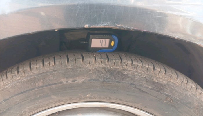 2020 Tata ALTROZ XE DIESEL, Diesel, Manual, 1,22,624 km, tyre